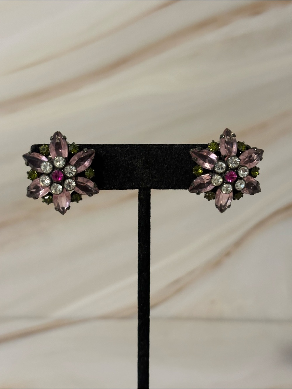 Avon Pink Crystal Floral Cluster Clip Earrings 1”